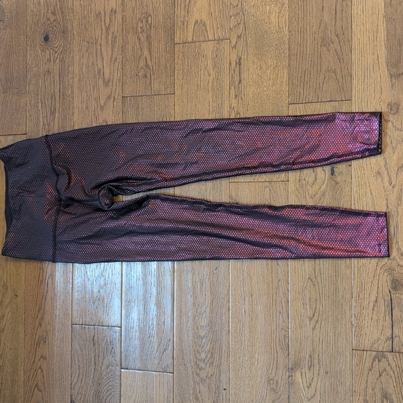 Beyond Yoga Spot On High Waisted Metallic Polka Dot Leggings Size XS - Picture 5 of 9